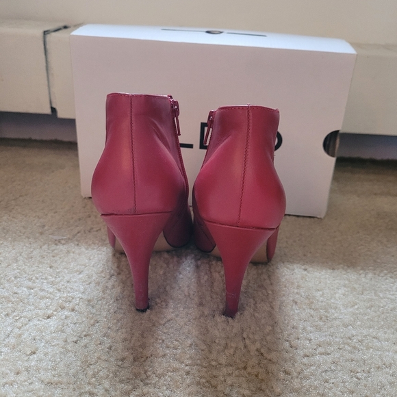 Fall 2013 Aldo Erhardt booties, real leather, red, fits size 7. - Picture 5 of 7